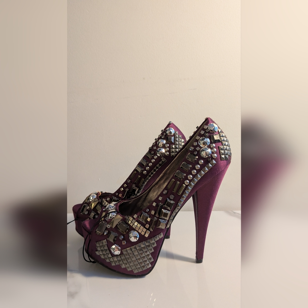 Zigi New York Purple Satin Bejeweled Peep Toe Pumps Sky High Heels